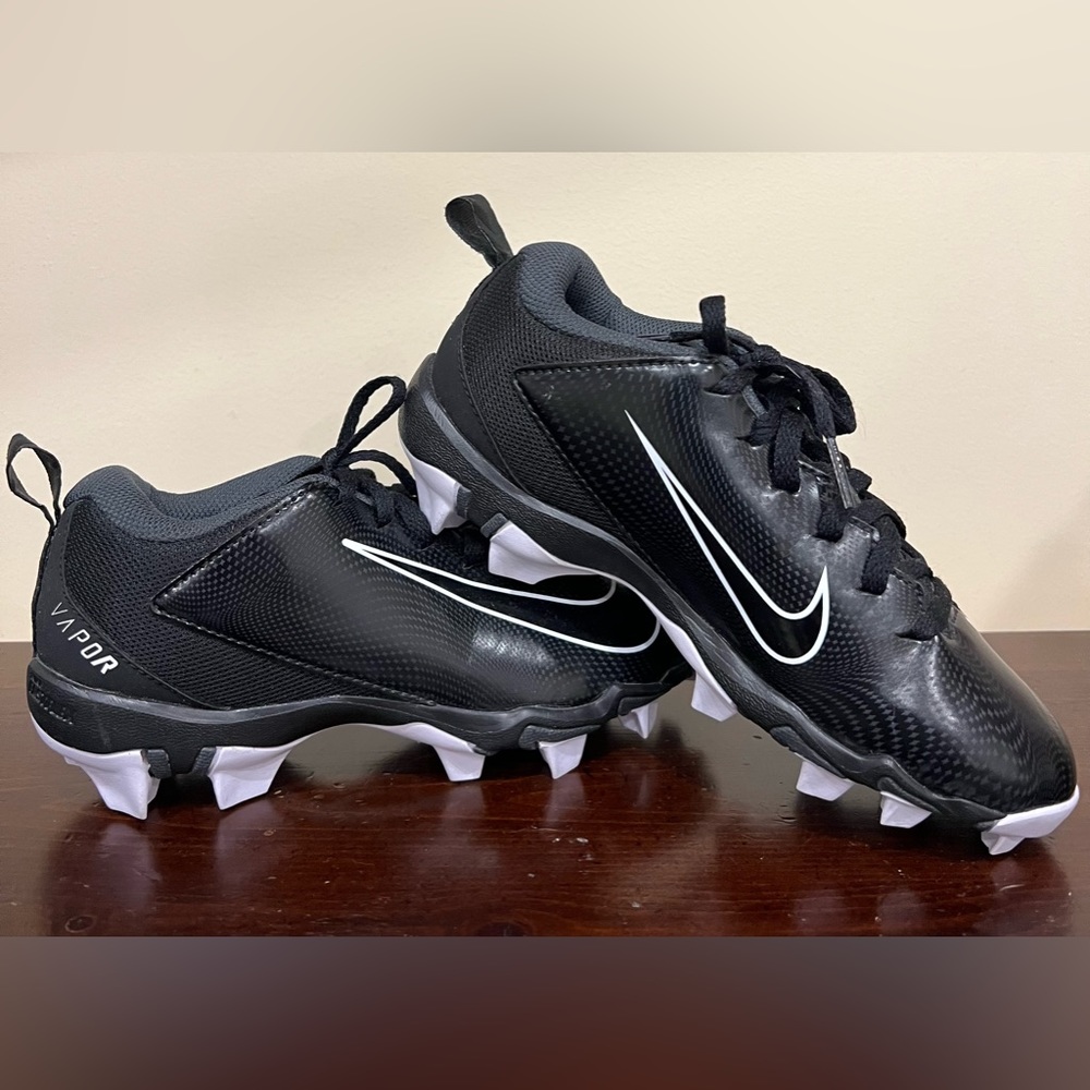 NEW NIKE Vapor Untouchable Shark 3 Football Cleats
